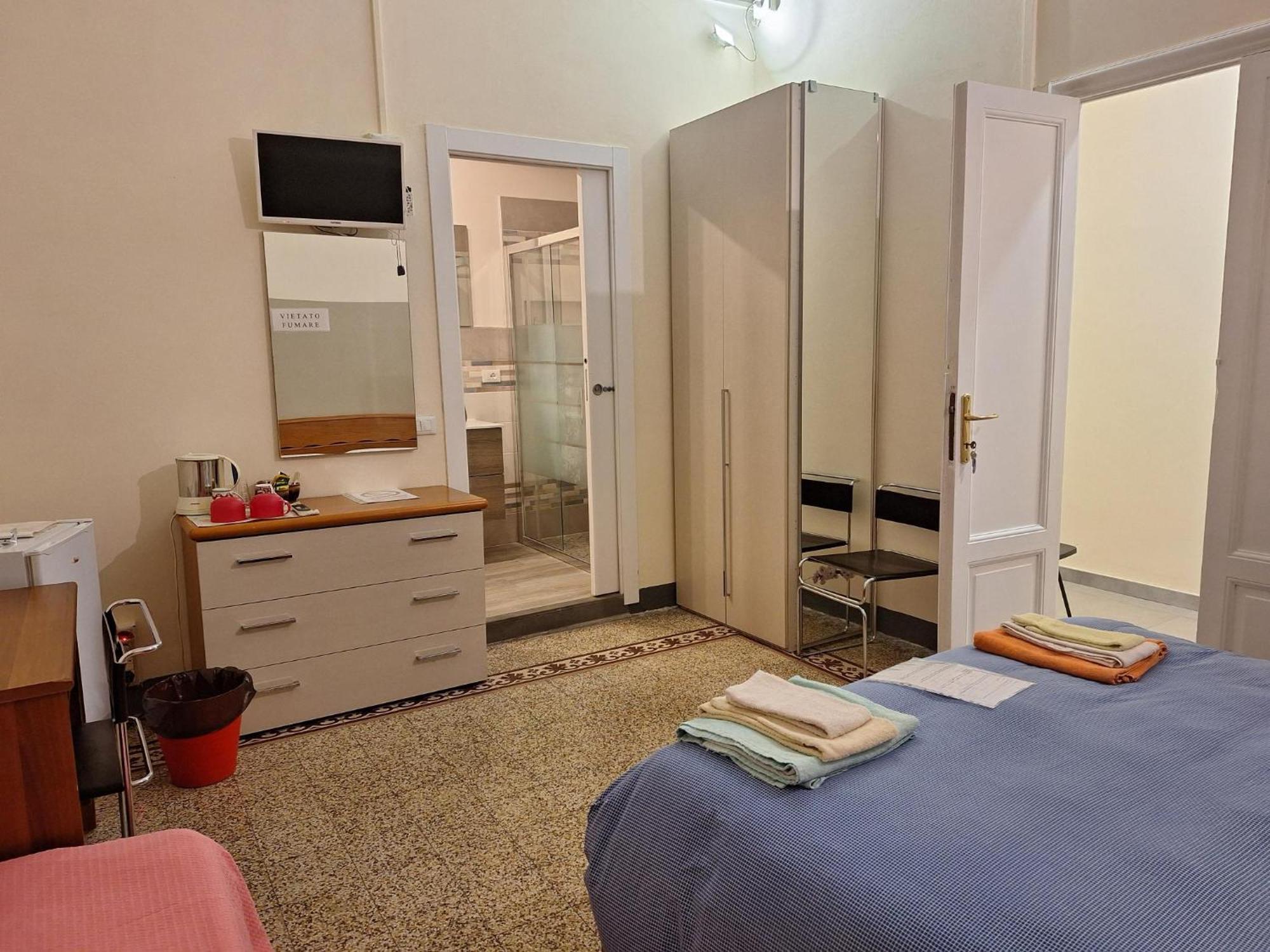 Guest House Erika La Spezia Ngoại thất bức ảnh